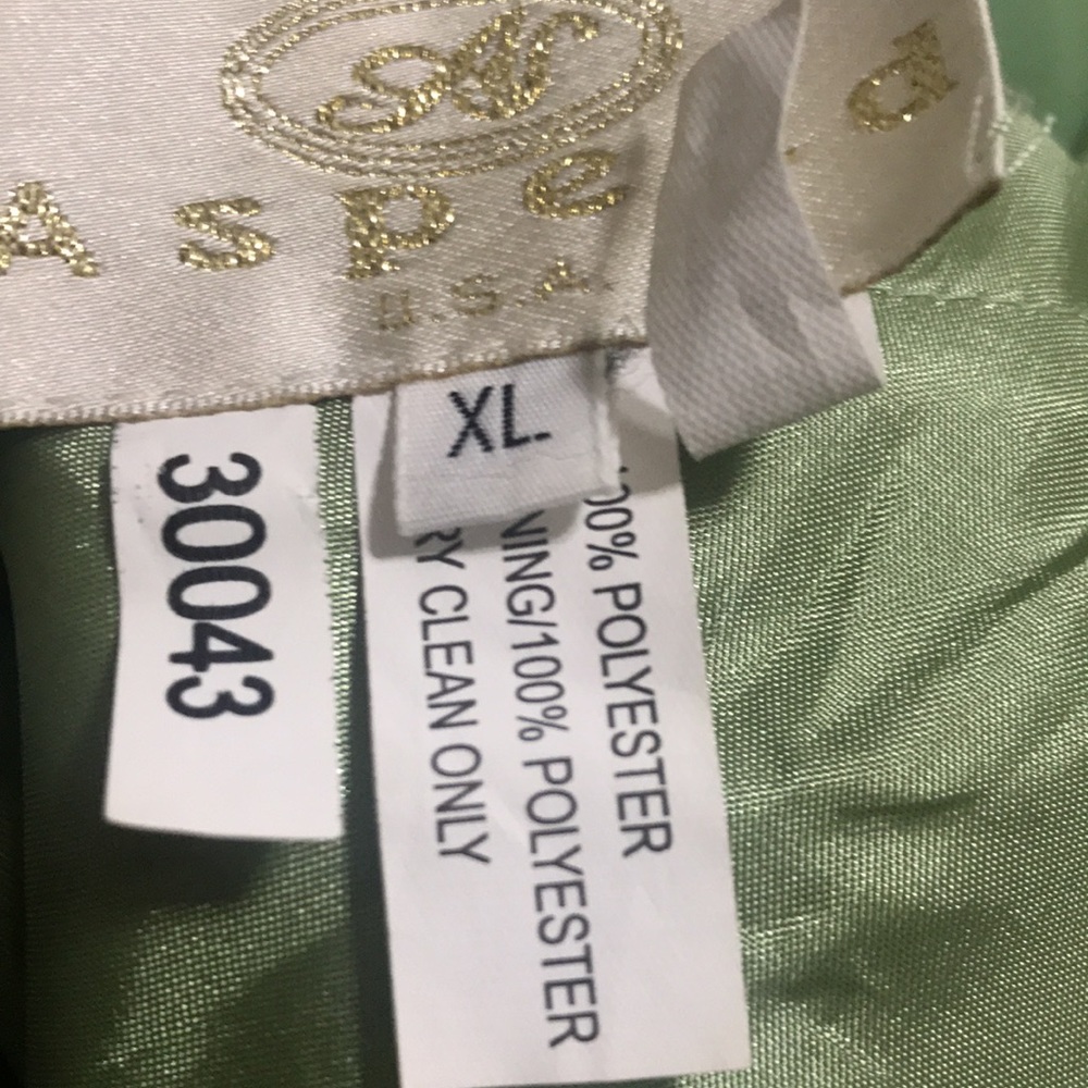 ASPEED GREEN DRESS. - Picture 10 of 10
